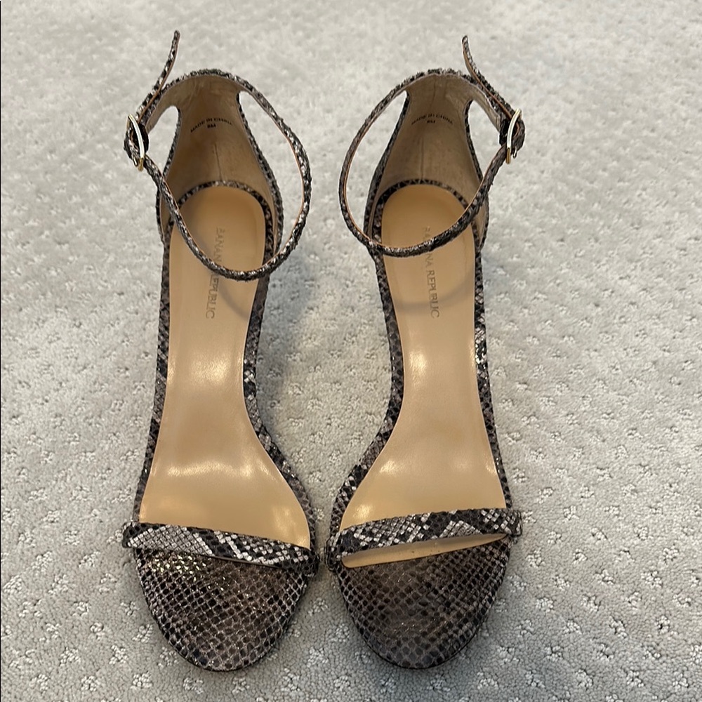 Banana Republic Women's Snakeskin Heels - Black and Brown